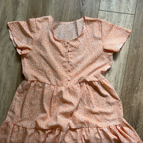 Flowy Summer Dress - Picture 2 of 3